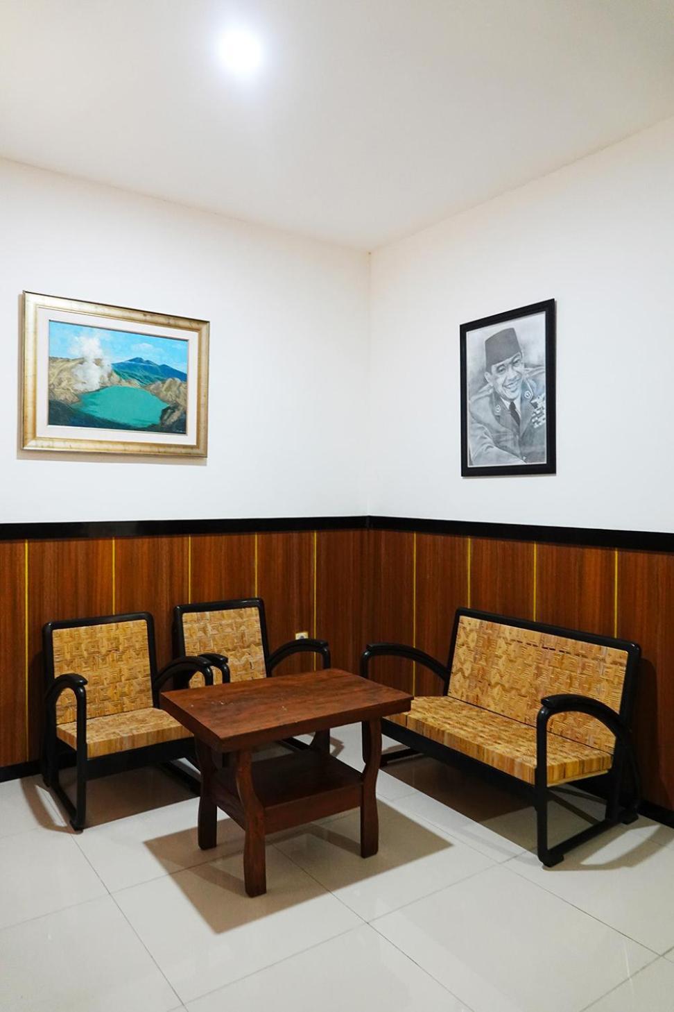 Baratha Hotel & Resto Bondowoso 外观 照片