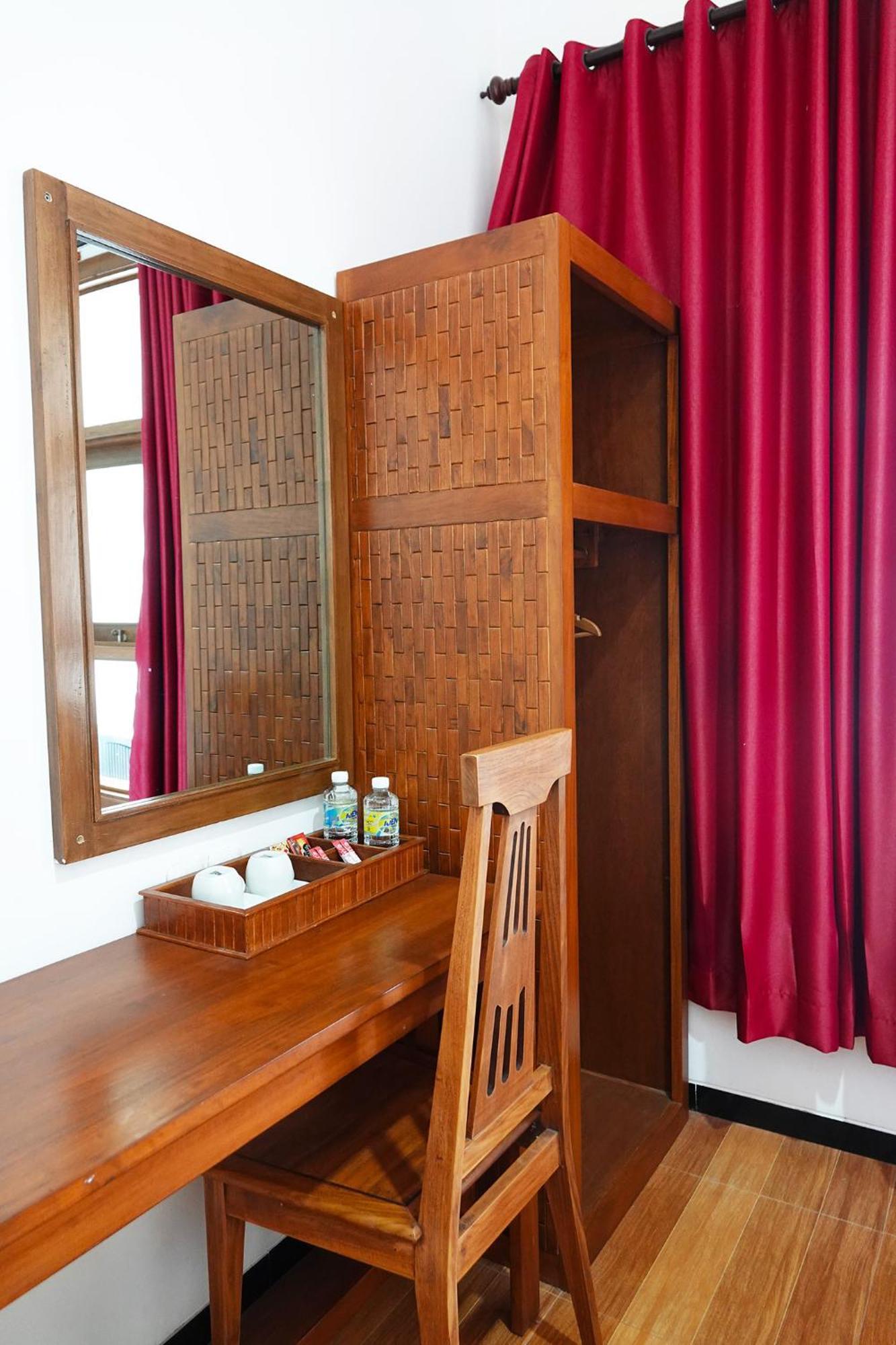 Baratha Hotel & Resto Bondowoso 外观 照片