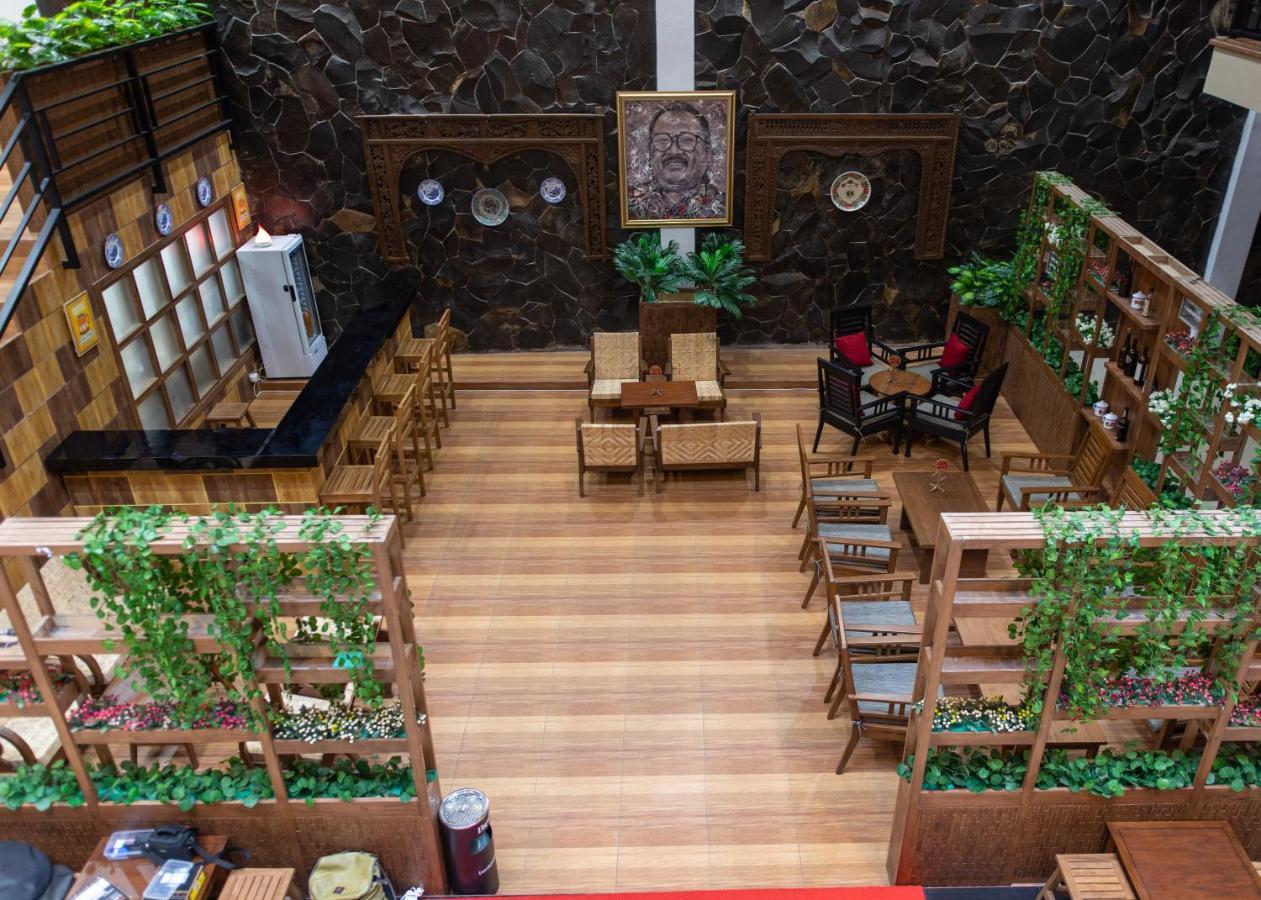 Baratha Hotel & Resto Bondowoso 外观 照片
