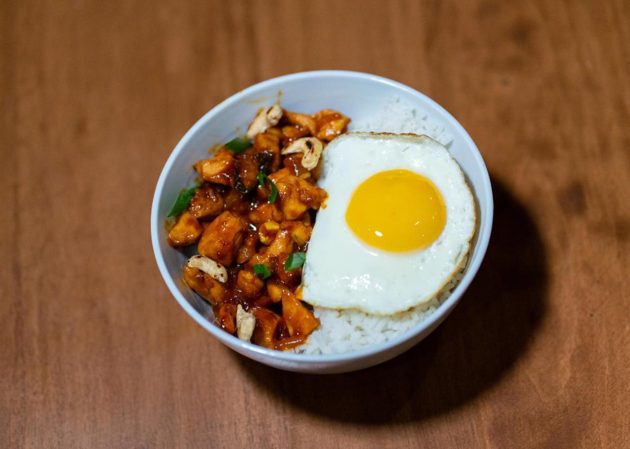 Baratha Hotel & Resto Bondowoso 外观 照片