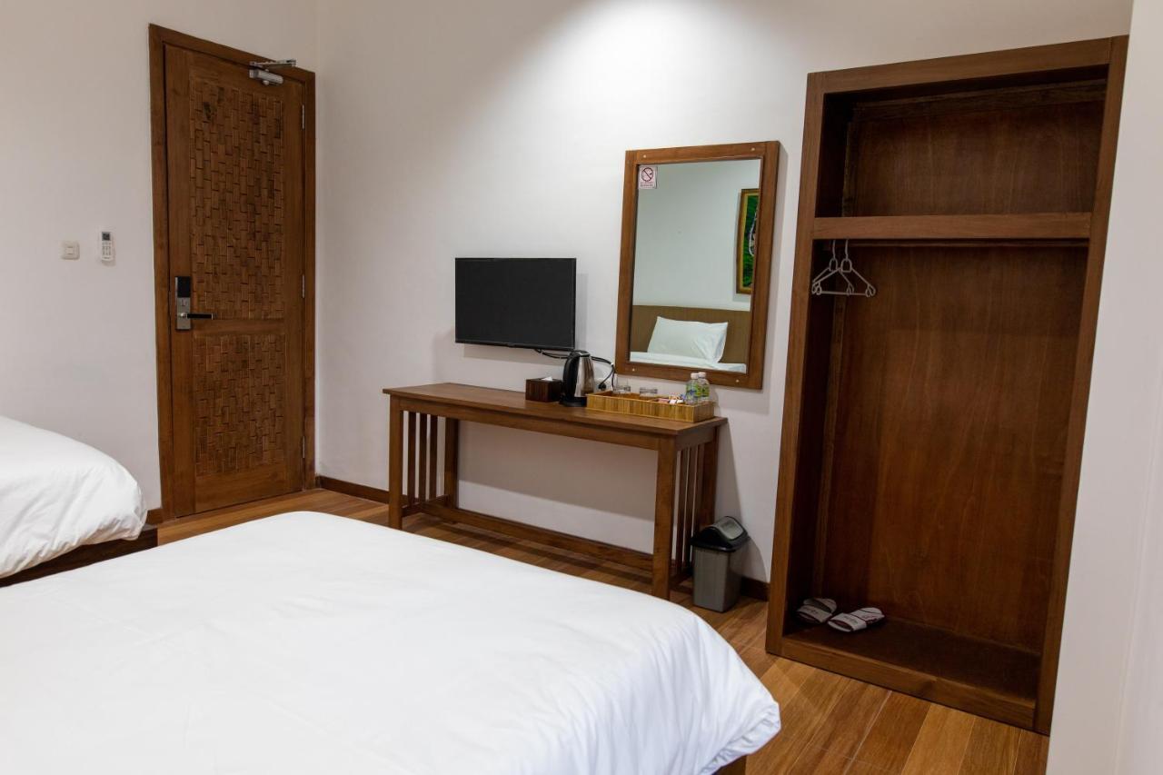 Baratha Hotel & Resto Bondowoso 外观 照片