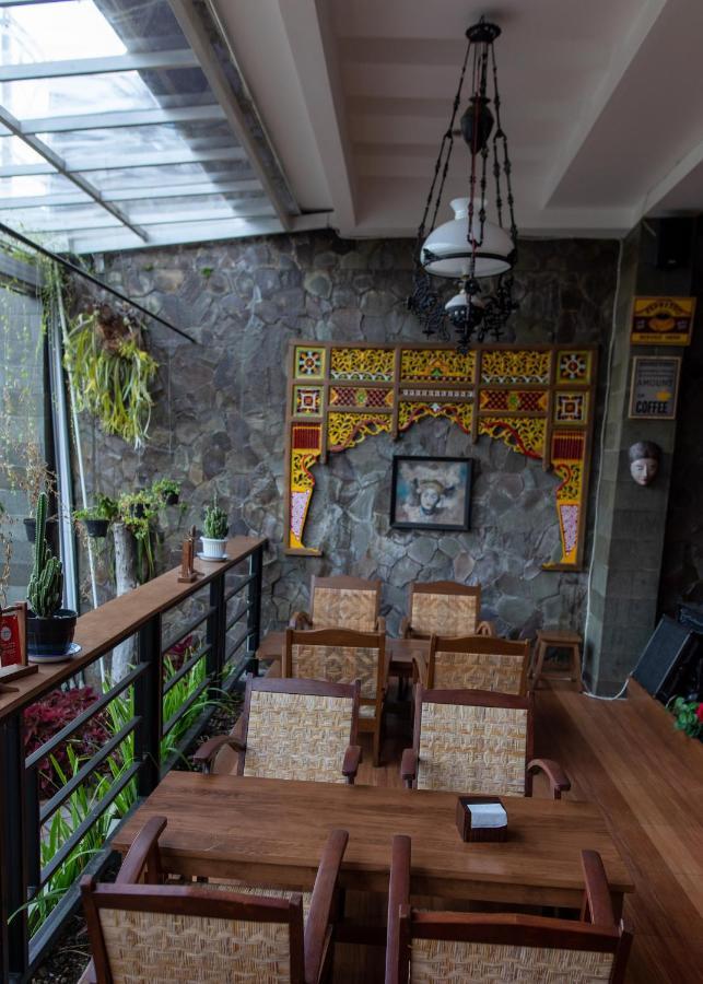 Baratha Hotel & Resto Bondowoso 外观 照片