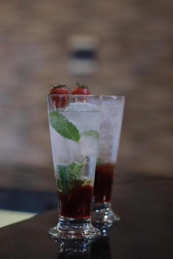 Baratha Hotel & Resto Bondowoso 外观 照片
